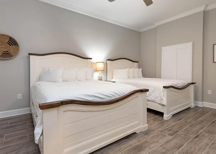 Phoenix Gulf Towers 1503 Apartment *